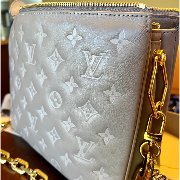 Louis Vuitton Coussin PM - Picture 4 of 9
